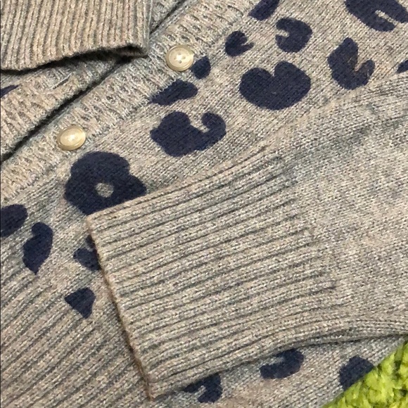 $17 or 3 for$26 - American Eagle Cardiagn - Picture 2 of 6